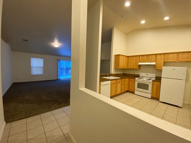 Building Photo - 3011 Woodbridge St