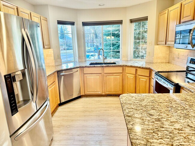 Foto del edificio - MOVE IN SPECIAL!