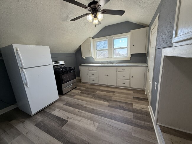 Photo - 132 Woodland St (Denton, TX) House