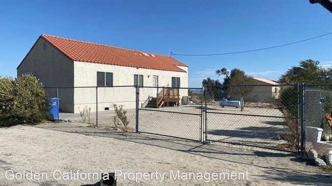 Building Photo - 4 br, 2 bath House - 16529 Nancy Dr.