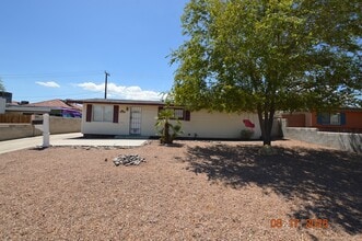 Building Photo - 5617 Evergreen Ave