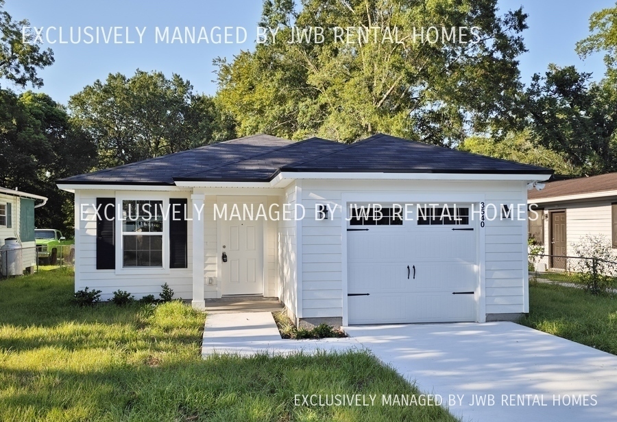 Foto principal - 3540 Dignan St