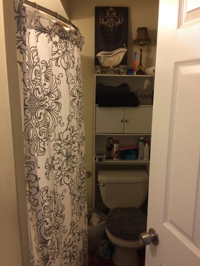 Bath2 - 2130 Salisbury St