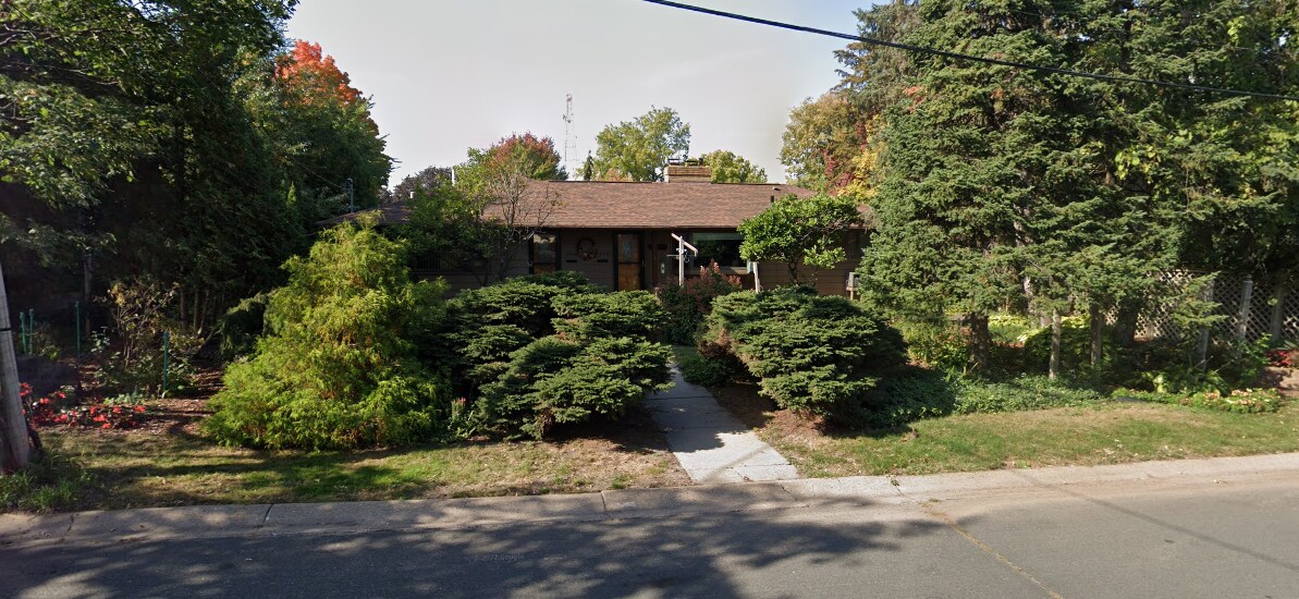 Foto principal - 3952 3rd St NE