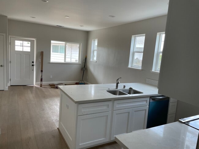 Building Photo - 3124 Maryknoll Ct