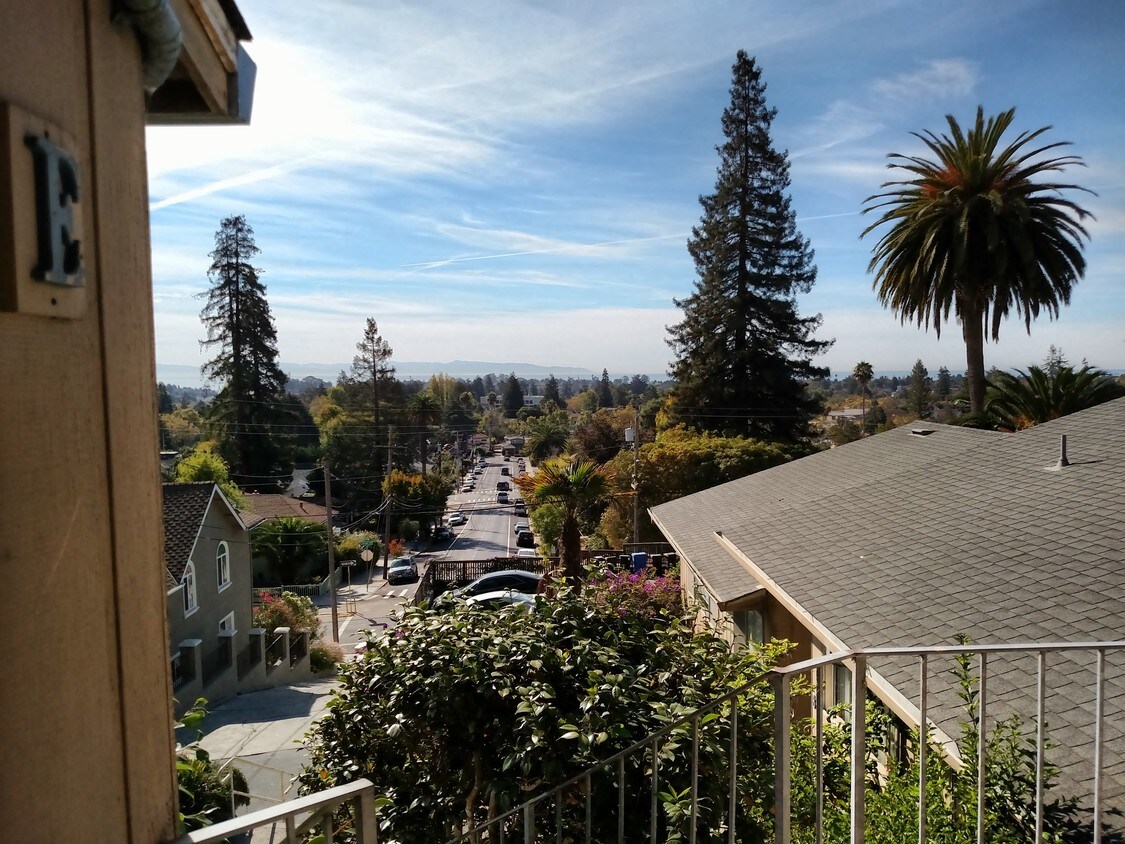 404 High St, Santa Cruz, CA 95060 Apartments - Santa Cruz, CA