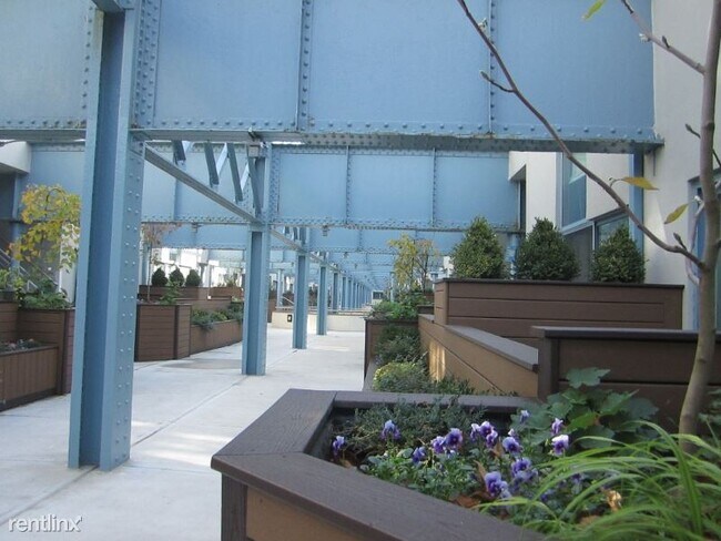 Foto del edificio - 1 br, 1 bath Condo - 3 N. Delaware Avenue