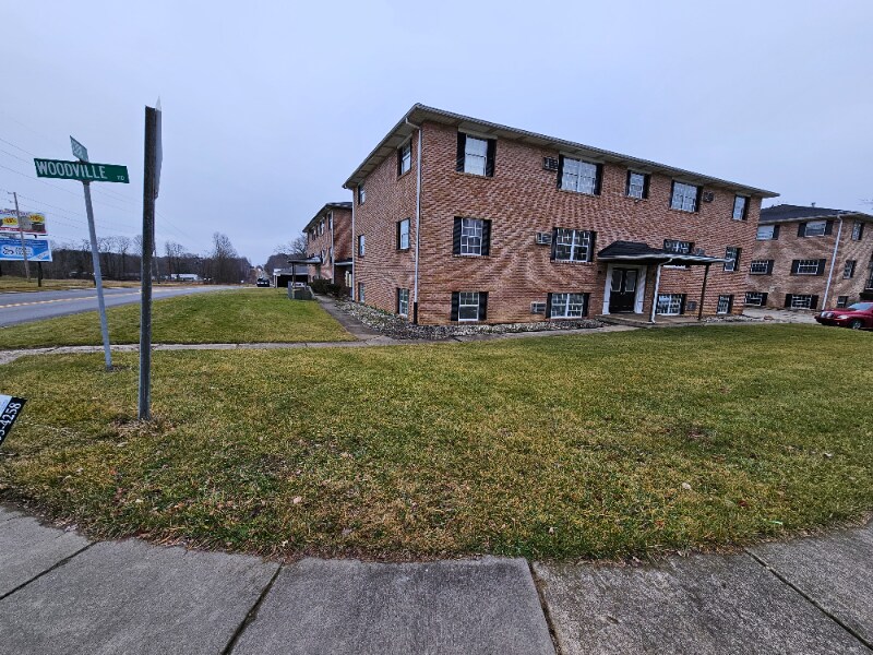 Foto principal - 885 Woodville Rd