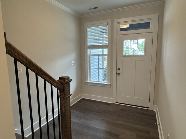 Building Photo - 3 Bed 2.5 Bath Brand New Townhome