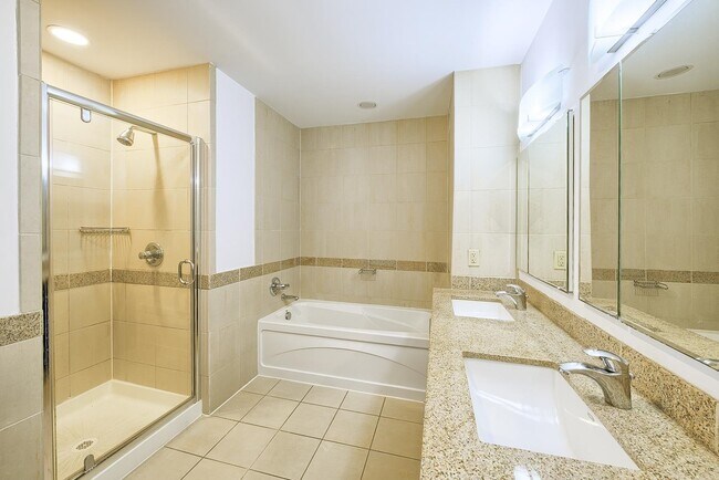 Building Photo - 20 Newport Pkwy