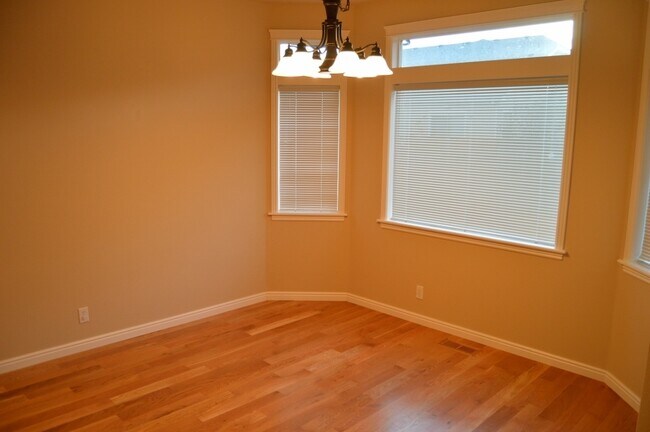 Building Photo - 4bed, 3bath, 2,454sq.ft. hom in Kuna