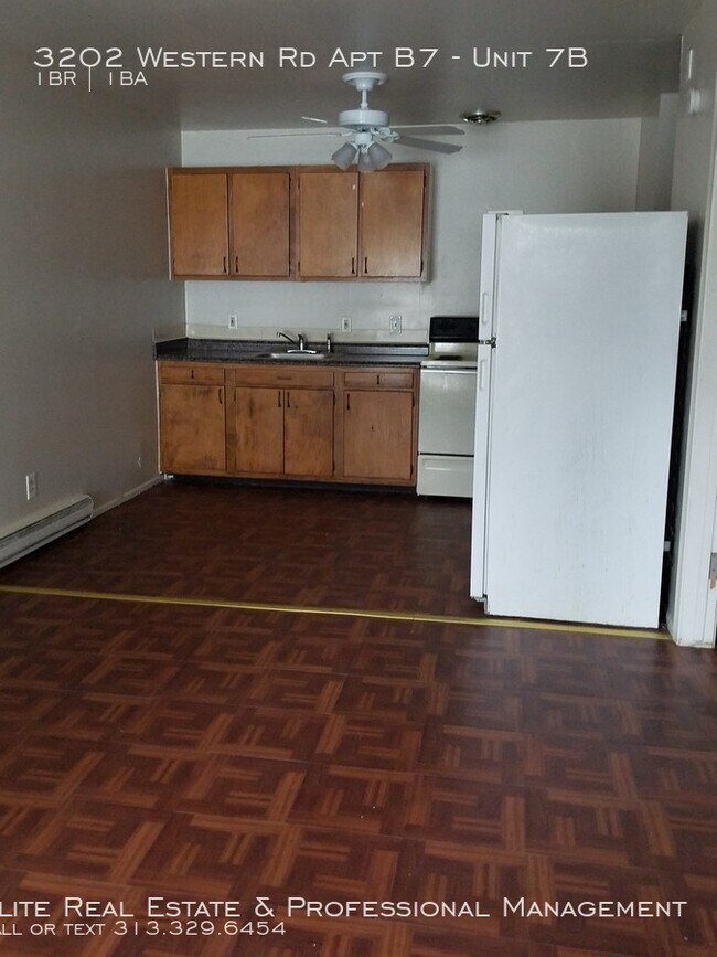 Building Photo - 1 Bedroom Apartment- Western Rd