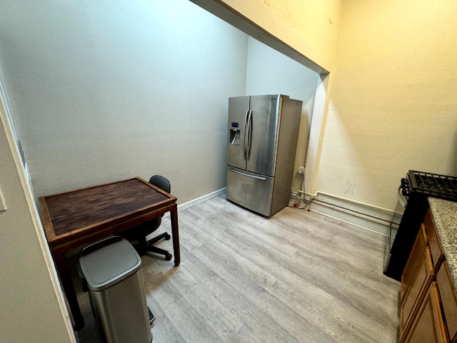 Photo - 1348 Park St Apartment