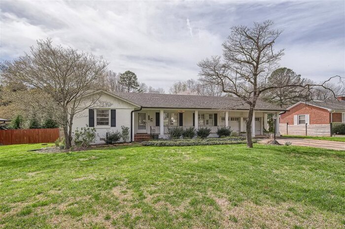 Primary Photo - 2623 Armstrong Park Drive, Gastonia, NC, 2...