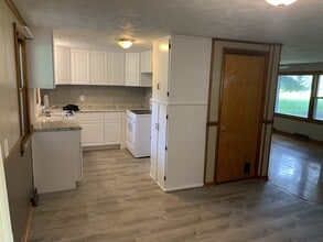 Building Photo - 27489 US-62