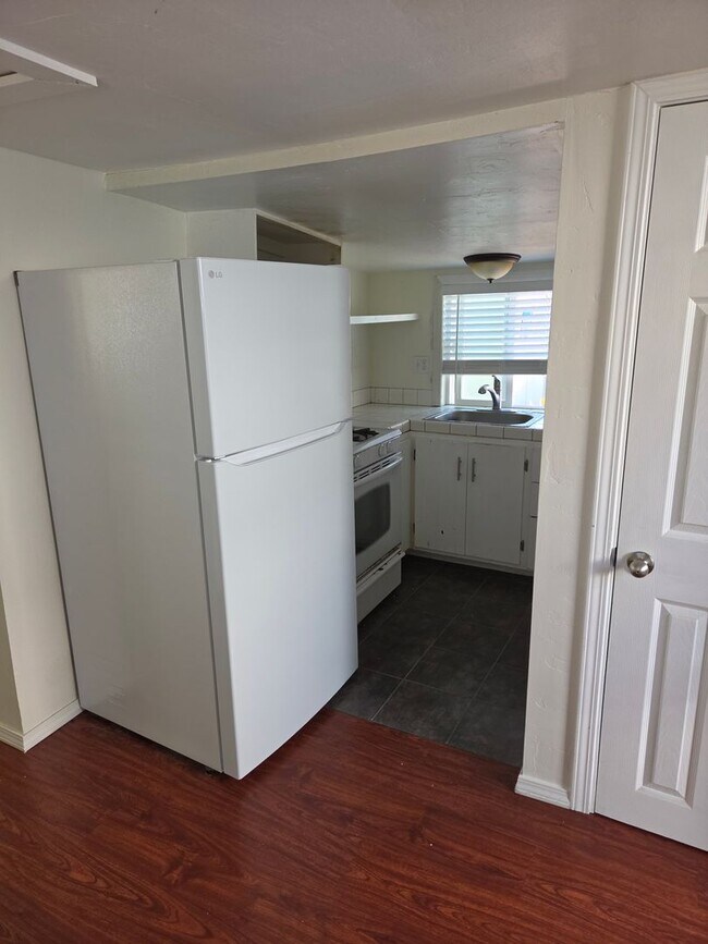 Foto del edificio - 562 N 8th St
