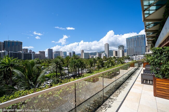 Foto del edificio - 223 Saratoga Road, Unit 1216