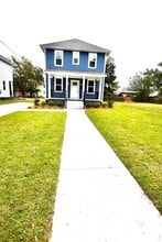 Building Photo - 1907 Grayson St