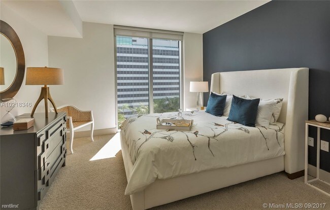 Building Photo - 3 br, 2 bath  - 200 SE 2nd Ave # 2610