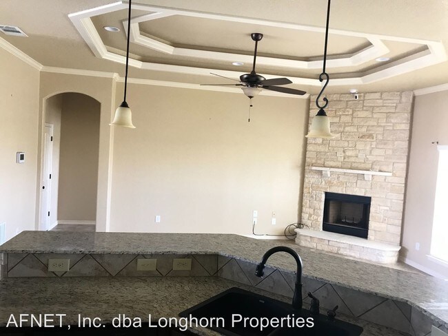 Building Photo - 4 br, 2.5 bath House - 5205 Heredity Lane