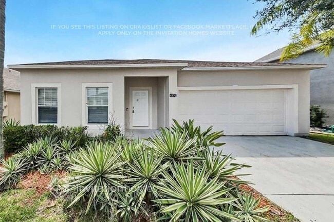 Building Photo - 4992 Outlook Dr