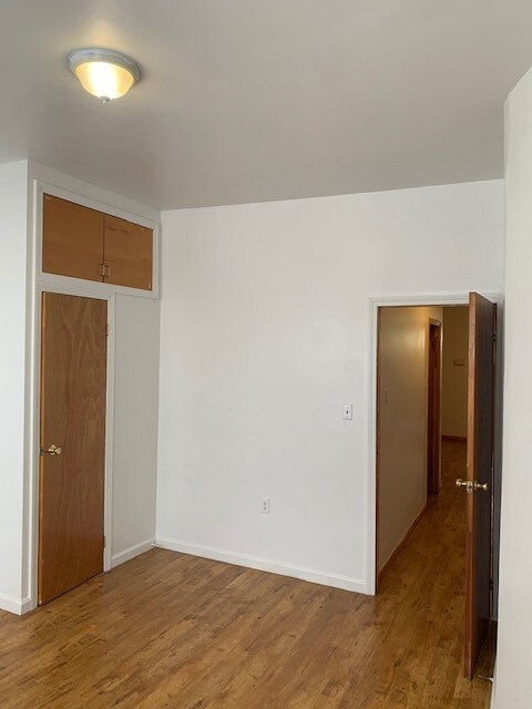 Master Bedroom - 45 Hinsdale St