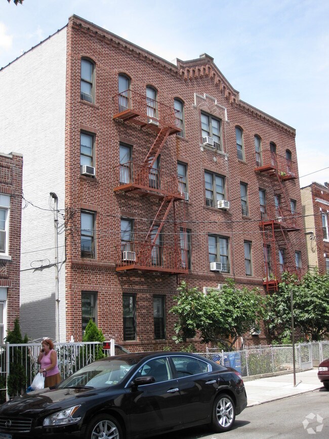 Building Photo - 20 Bay 34th St