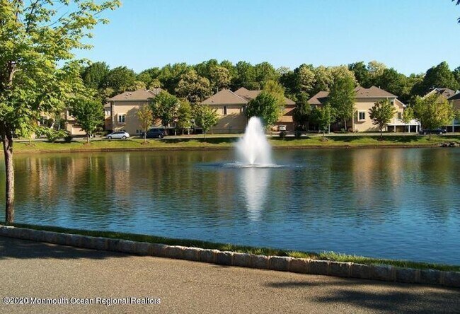 Building Photo - 45 Blackhawk Ct