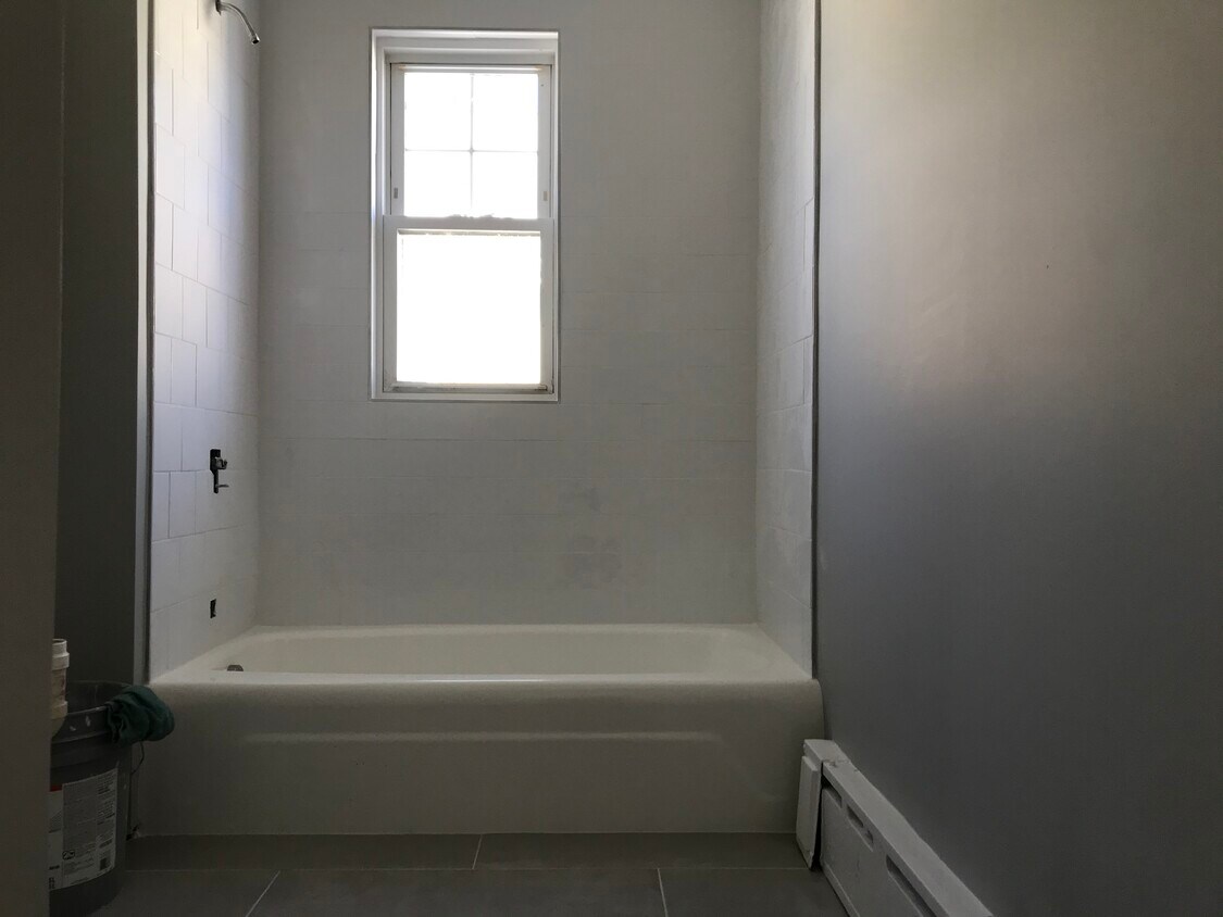 15 Montvale Ave, Stoneham, MA 02180 Townhouse for Rent in Stoneham, MA