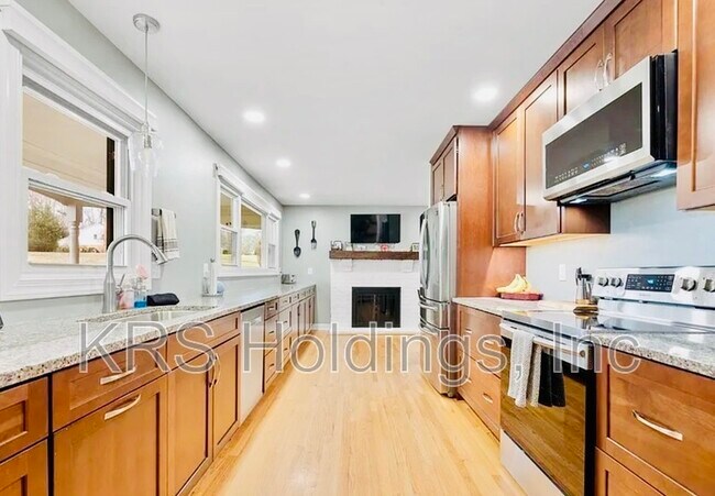 Foto del edificio - 6048 Rhonda Rd