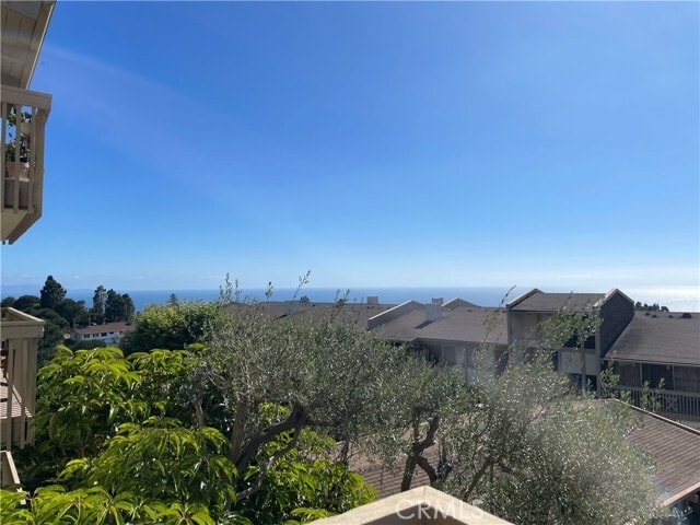 Foto del edificio - 6542 Ocean Crest Dr