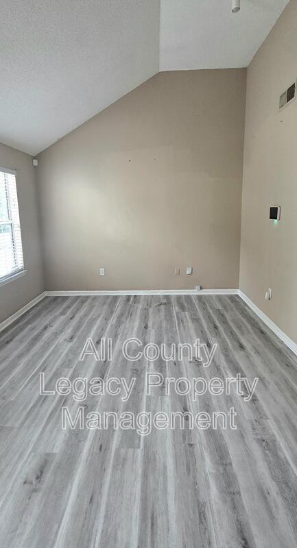 Building Photo - 760 Mountain Ridge Way