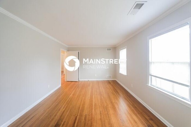 Foto del edificio - 1756 Dorrie Ln