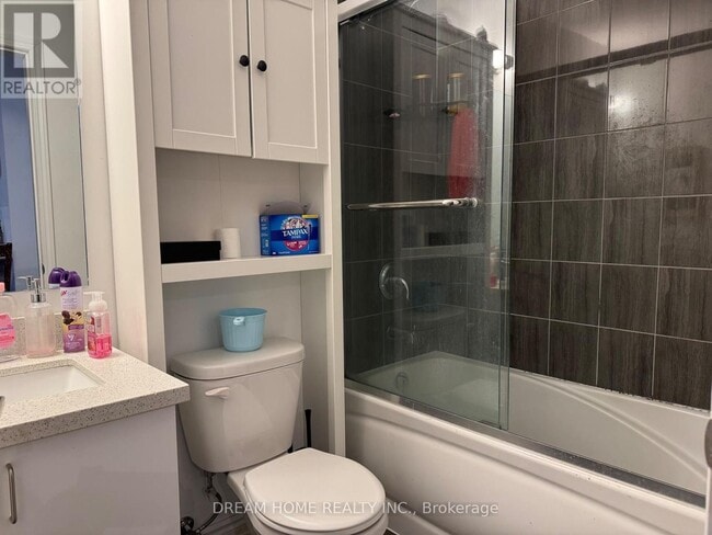 Building Photo - 3 Falaise Rd