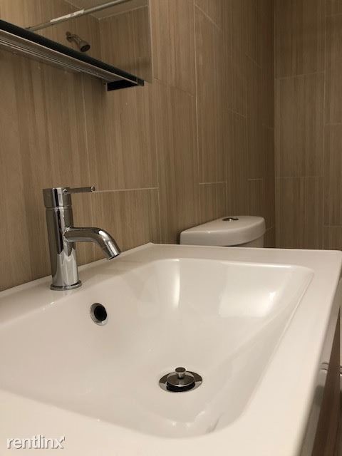 Foto del edificio - 1 br, 1 bath  - 1711 Spruce St 4R