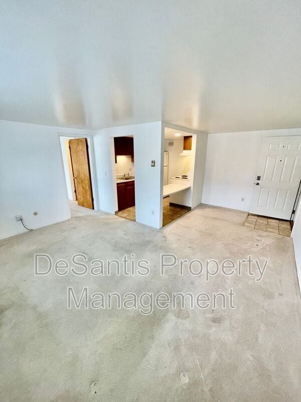 Foto del edificio - 628 Steele St