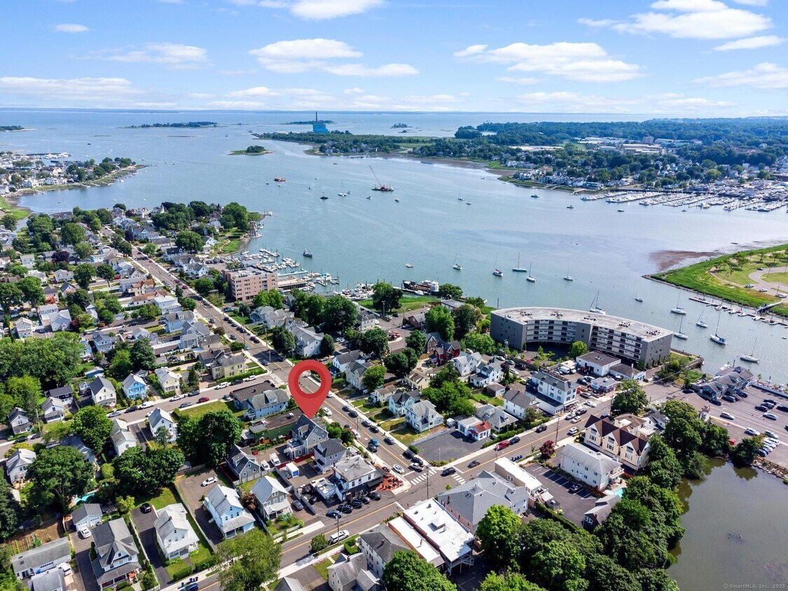 Foto principal - 5 Cove Ave