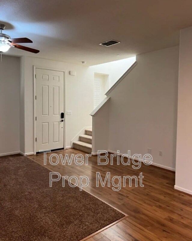 Foto del edificio - 3057 Village Park Dr