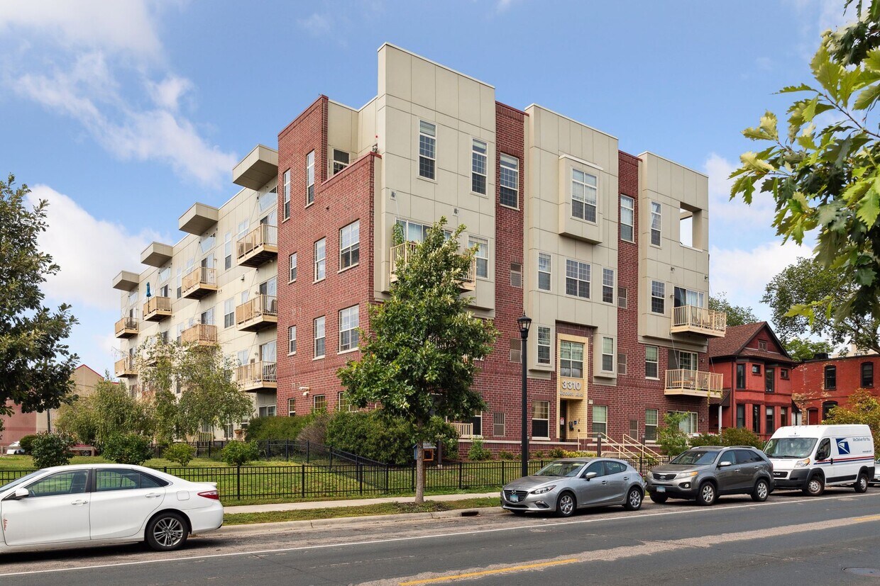 3310 Nicollet Ave, Minneapolis, MN 55408 Townhome Rentals in
