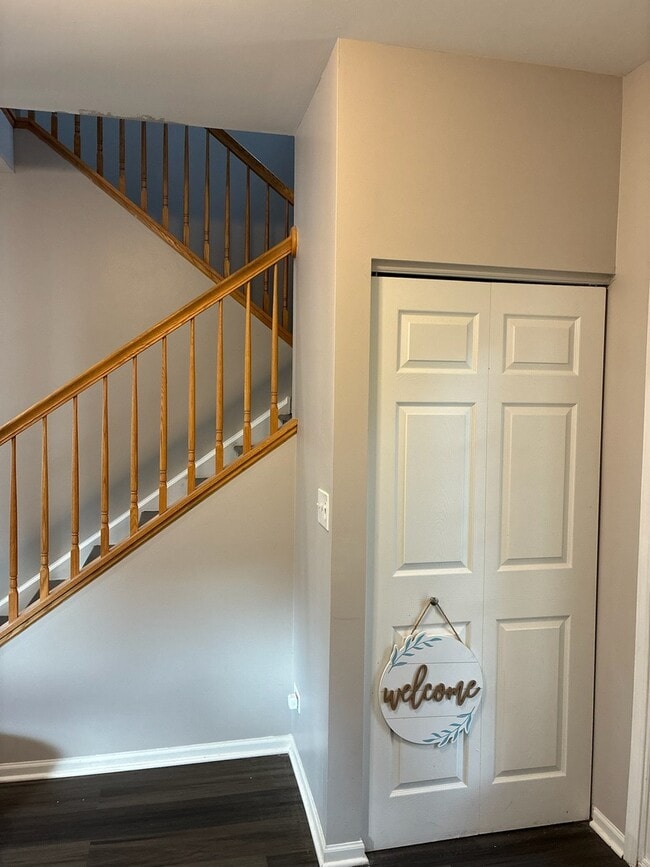 Building Photo - 1858 S Fallbrook Dr