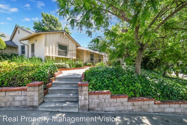 Building Photo - 3 br, 2 bath House - 3557 Burritt Way