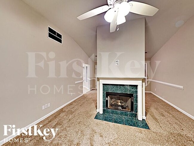 Building Photo - 10900 Thrasher Rd