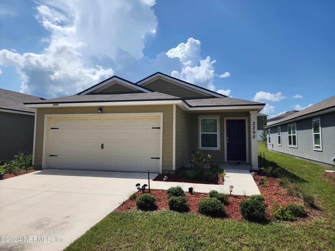 Foto principal - 2295 Falling Star Ln