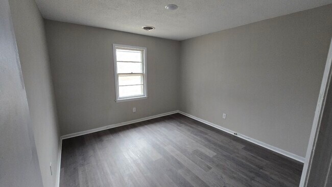 Foto del edificio - 214 N Discovery St