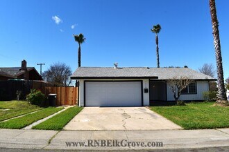 Building Photo - 7572 El Terraza Dr