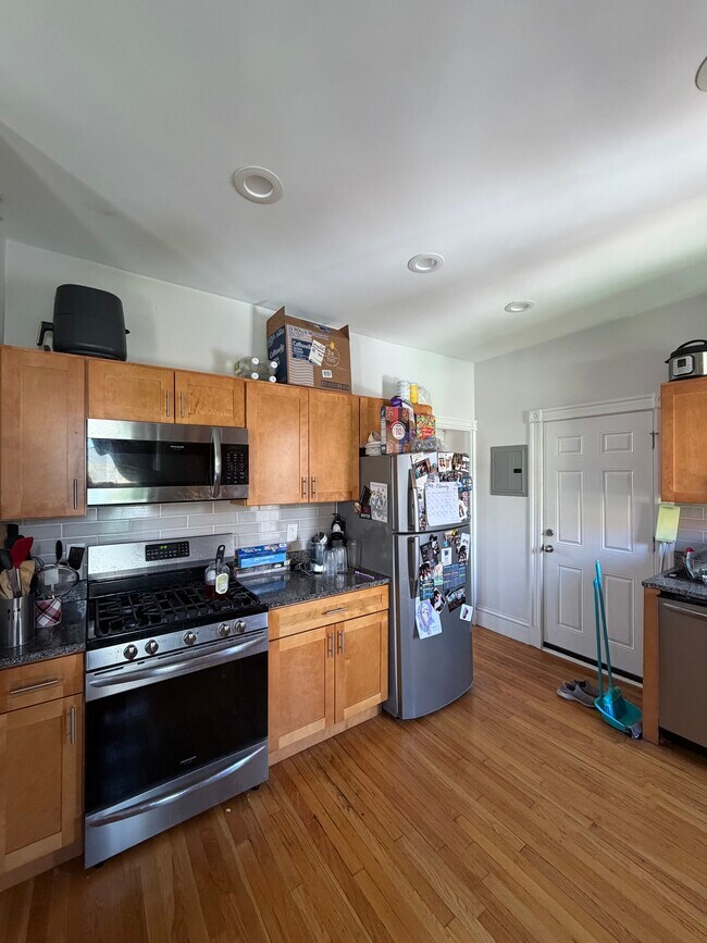 Foto del edificio - 384 Washington St