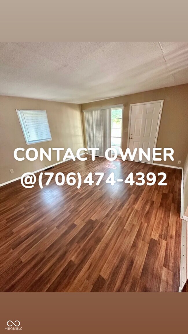 Foto del edificio - 5211 Mohawk Dr