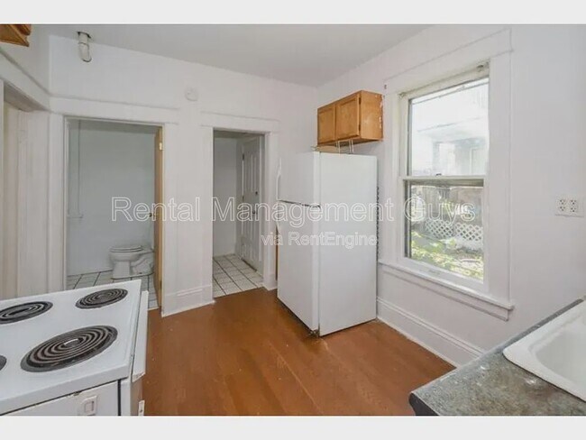 Foto del edificio - 650 Central Ave W