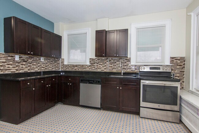 Foto del edificio - 131 Hawley St