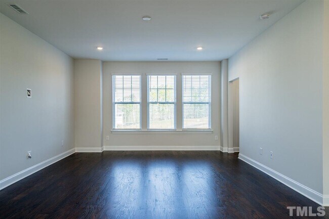 Building Photo - 2819 Dallas Valley Ln